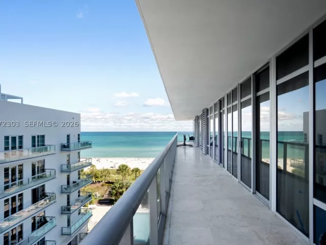 3-bedroom condo for sale in Miami Beach - 3737 Collins Ave S-701 - MondialRealty