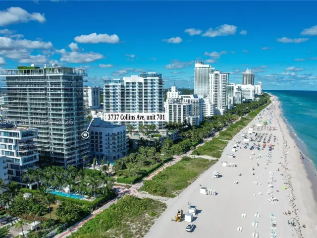3-bedroom condo for sale in Miami Beach - 3737 Collins Ave S-701 - MondialRealty
