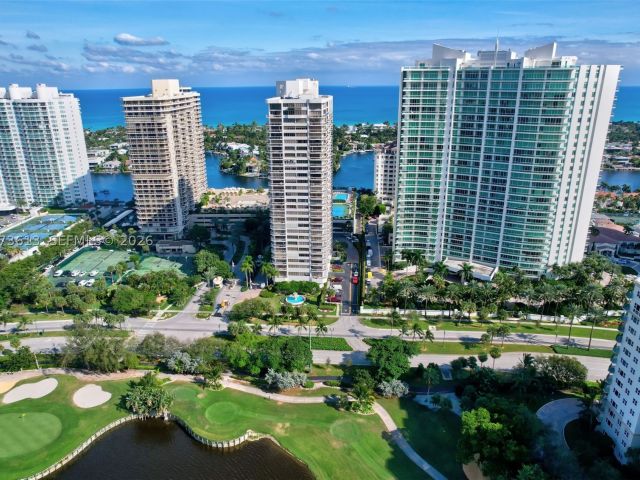 2-bedroom condo for rent in Aventura - 20185 E Country Club Dr 204 - MondialRealty