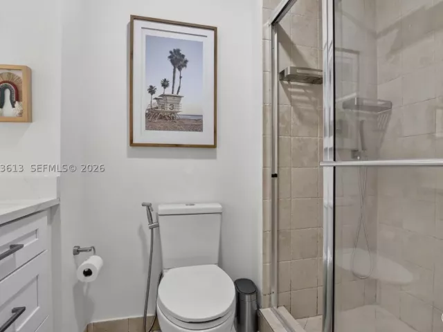 2-bedroom condo for rent in Aventura - 20185 E Country Club Dr 204 - MondialRealty