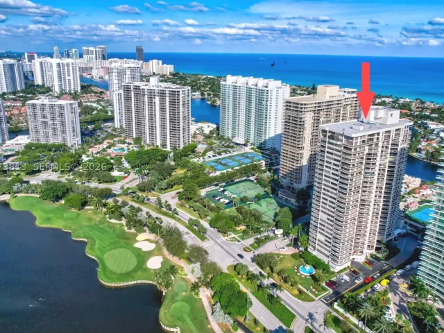 2-bedroom condo for rent in Aventura - 20185 E Country Club Dr 204 - MondialRealty