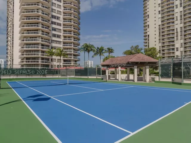 2-bedroom condo for rent in Aventura - 20185 E Country Club Dr 204 - MondialRealty