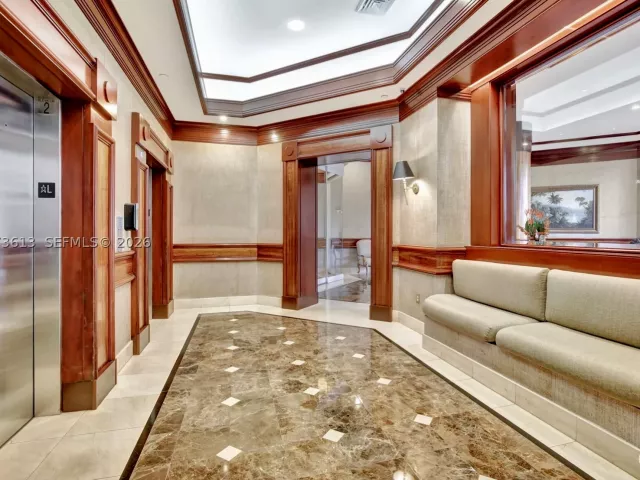 2-bedroom condo for rent in Aventura - 20185 E Country Club Dr 204 - MondialRealty