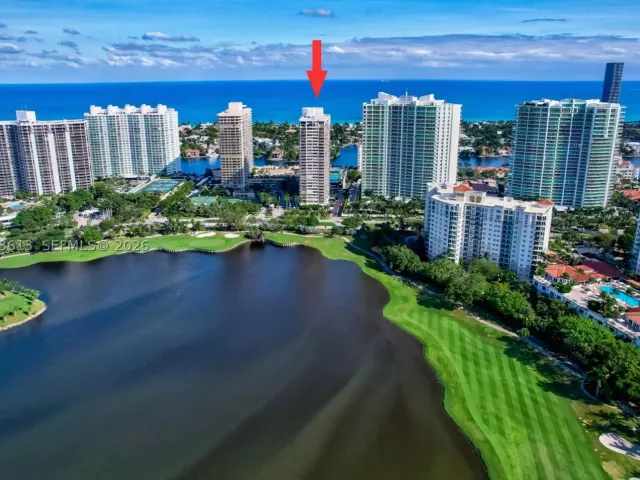 2-bedroom condo for rent in Aventura - 20185 E Country Club Dr 204 - MondialRealty