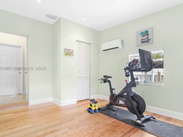 3-bedroom home for rent in Miami - 535 SW 39th Ave - MondialRealty