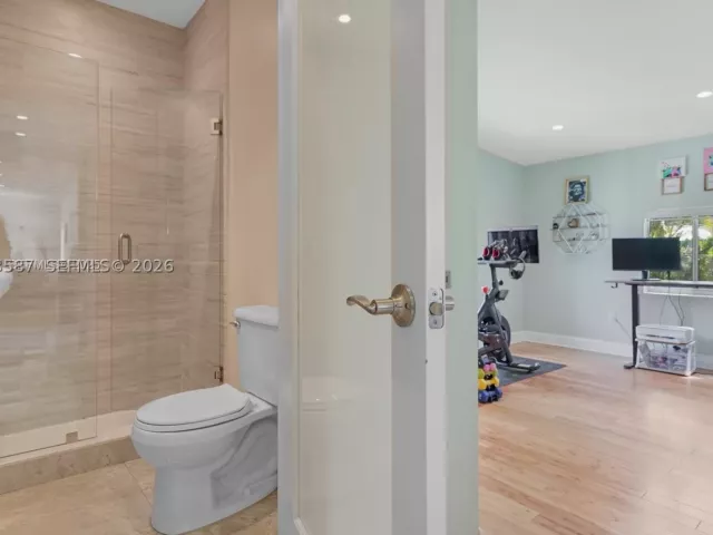 3-bedroom home for rent in Miami - 535 SW 39th Ave - MondialRealty