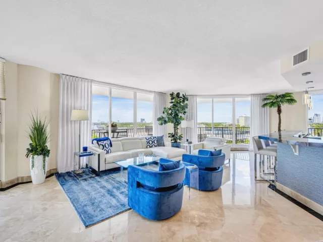 3-bedroom condo for rent in Fort Lauderdale - 100 S BIRCH Road 806B - MondialRealty