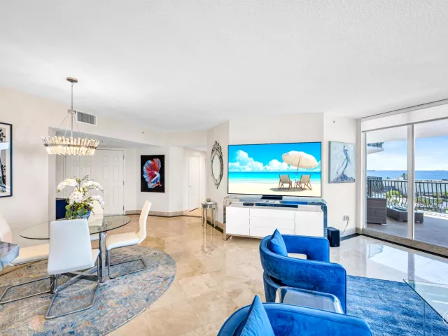 3-bedroom condo for rent in Fort Lauderdale - 100 S BIRCH Road 806B - MondialRealty