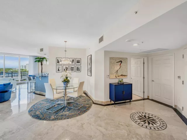 3-bedroom condo for rent in Fort Lauderdale - 100 S BIRCH Road 806B - MondialRealty