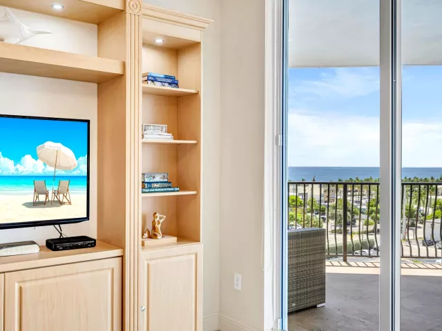 3-bedroom condo for rent in Fort Lauderdale - 100 S BIRCH Road 806B - MondialRealty