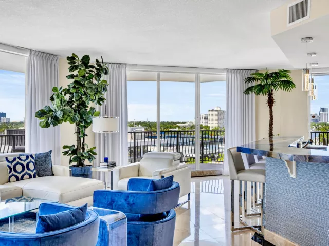 3-bedroom condo for rent in Fort Lauderdale - 100 S BIRCH Road 806B - MondialRealty