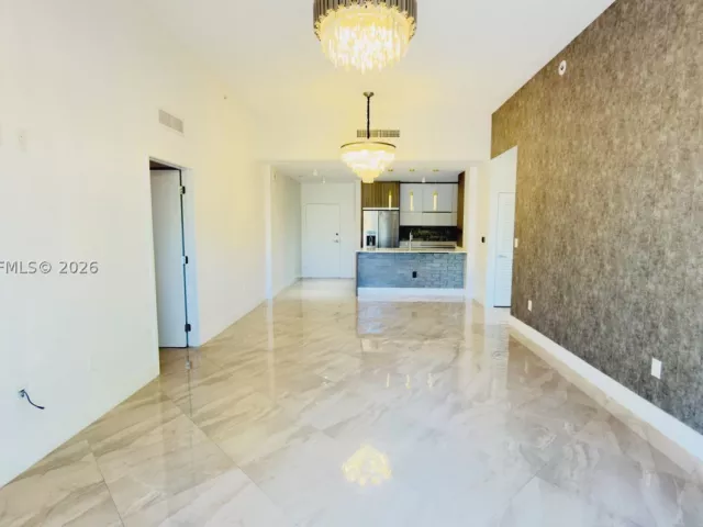 2-bedroom condo for rent in Miami - 600 NE 27th St 604 - MondialRealty