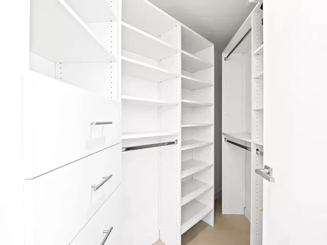 2-bedroom condo for sale in Fort Lauderdale - 401 N BIRCH Road 508 - MondialRealty