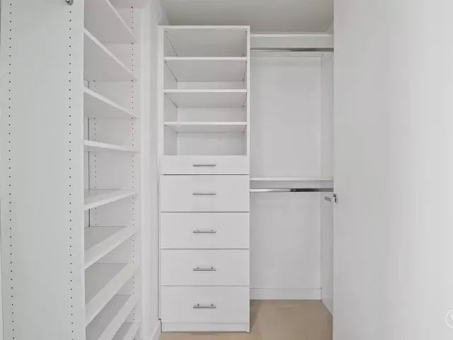 2-bedroom condo for sale in Fort Lauderdale - 401 N BIRCH Road 508 - MondialRealty