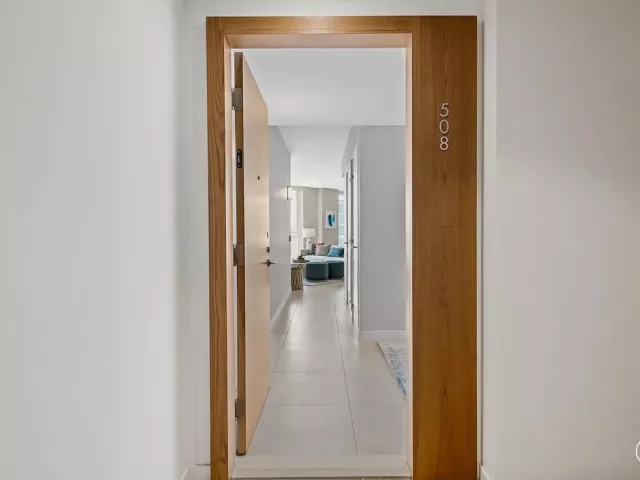 2-bedroom condo for sale in Fort Lauderdale - 401 N BIRCH Road 508 - MondialRealty