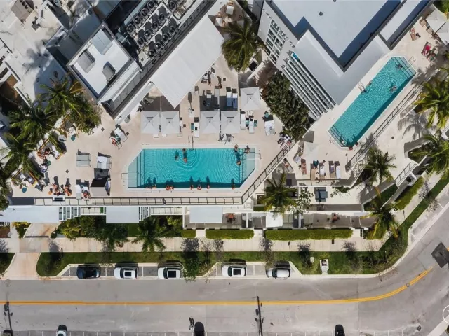 2-bedroom condo for sale in Fort Lauderdale - 401 N BIRCH Road 508 - MondialRealty