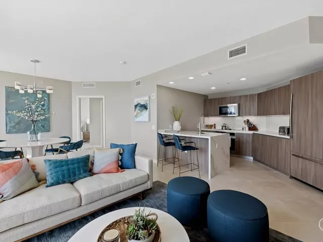 2-bedroom condo for sale in Fort Lauderdale - 401 N BIRCH Road 508 - MondialRealty