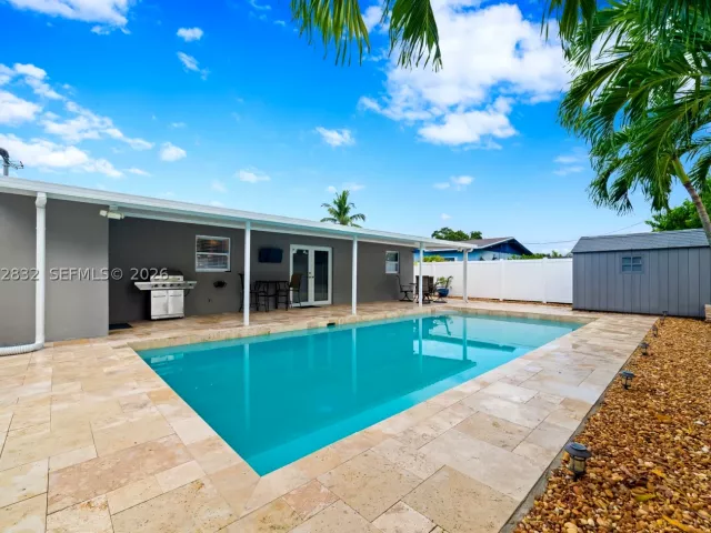 3-bedroom home for sale in Hollywood - 6750 Hope St - MondialRealty