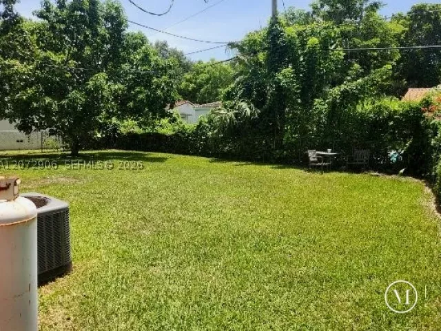 2-bedroom home for sale in Coral Gables - 448 Cadagua Ave - MondialRealty