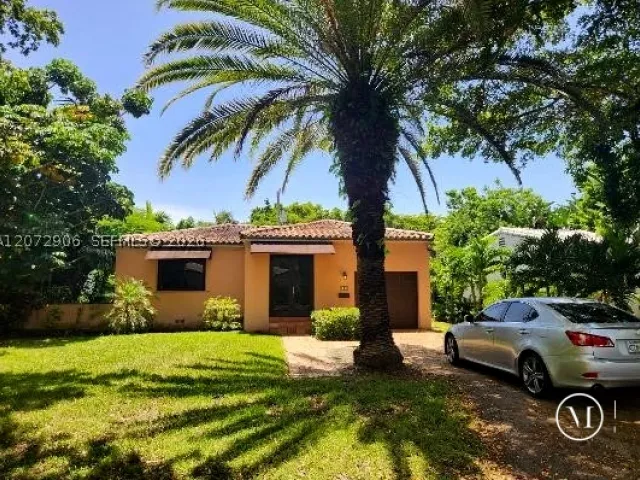 2-bedroom home for sale in Coral Gables - 448 Cadagua Ave - MondialRealty