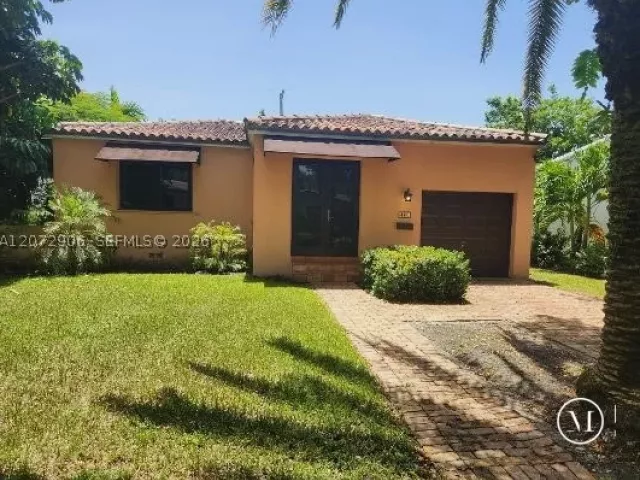 2-bedroom home for sale in Coral Gables - 448 Cadagua Ave - MondialRealty
