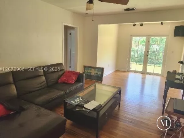 2-bedroom home for sale in Coral Gables - 448 Cadagua Ave - MondialRealty