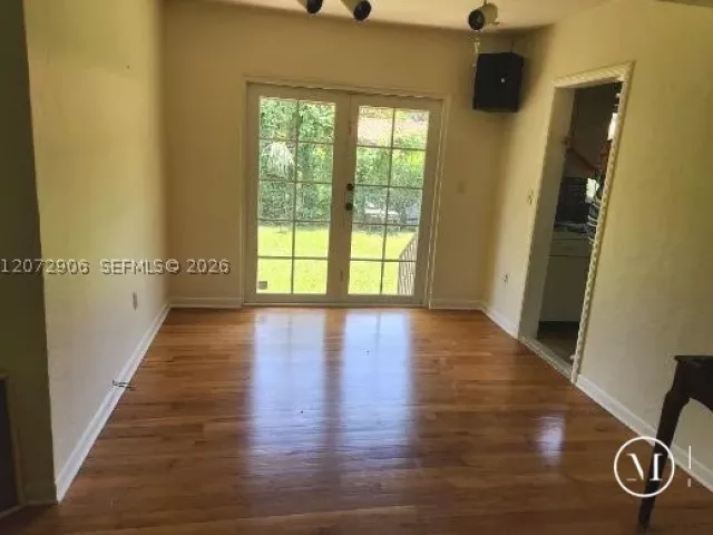 2-bedroom home for sale in Coral Gables - 448 Cadagua Ave - MondialRealty