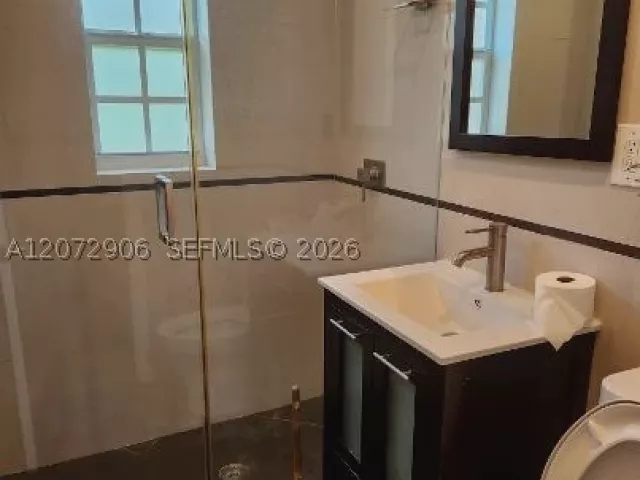 2-bedroom home for sale in Coral Gables - 448 Cadagua Ave - MondialRealty