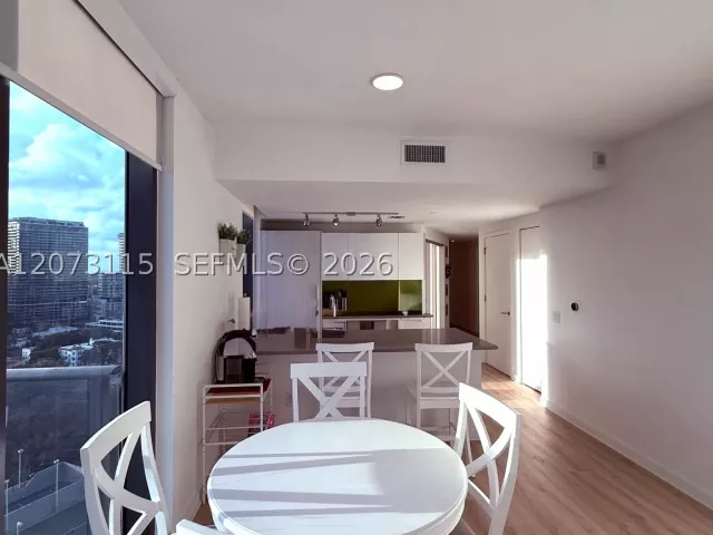 2-bedroom condo for rent in Miami - 501 NE 31st St 1808 - MondialRealty