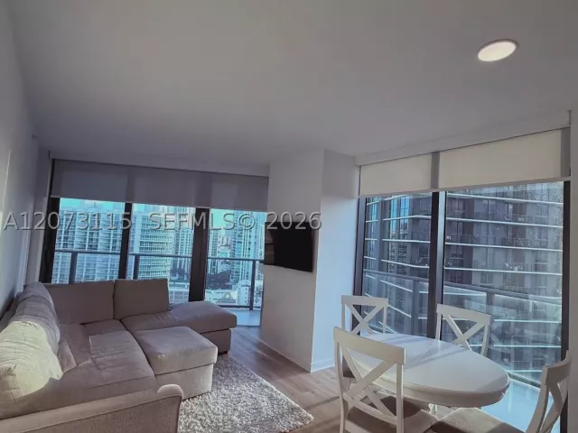 2-bedroom condo for rent in Miami - 501 NE 31st St 1808 - MondialRealty