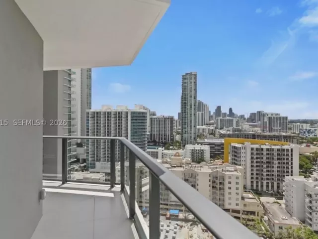 2-bedroom condo for rent in Miami - 501 NE 31st St 1808 - MondialRealty