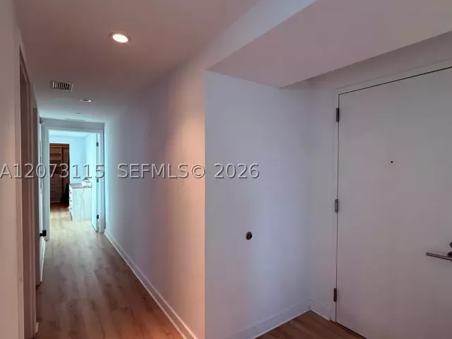 2-bedroom condo for rent in Miami - 501 NE 31st St 1808 - MondialRealty