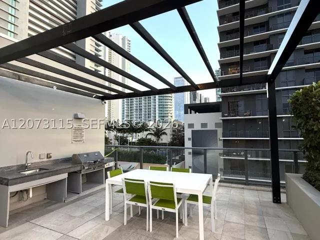 2-bedroom condo for rent in Miami - 501 NE 31st St 1808 - MondialRealty