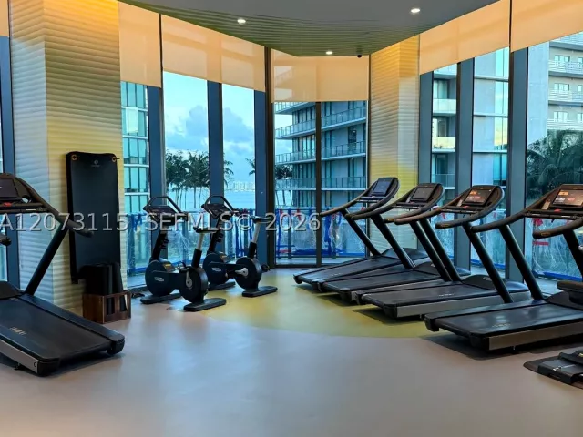 2-bedroom condo for rent in Miami - 501 NE 31st St 1808 - MondialRealty