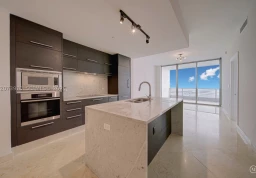 Apartment #5203 at 900 Biscayne Bay