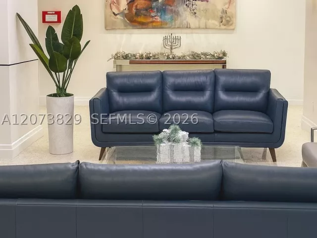 2-bedroom condo for rent in Hollywood - 4001 S Ocean Dr 3J - MondialRealty