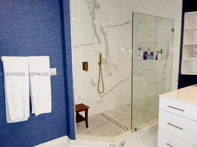 4-bedroom home for rent in Miami - 668 NE 191st St 0 - MondialRealty