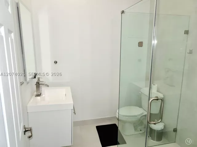 4-bedroom home for rent in Miami - 668 NE 191st St 0 - MondialRealty