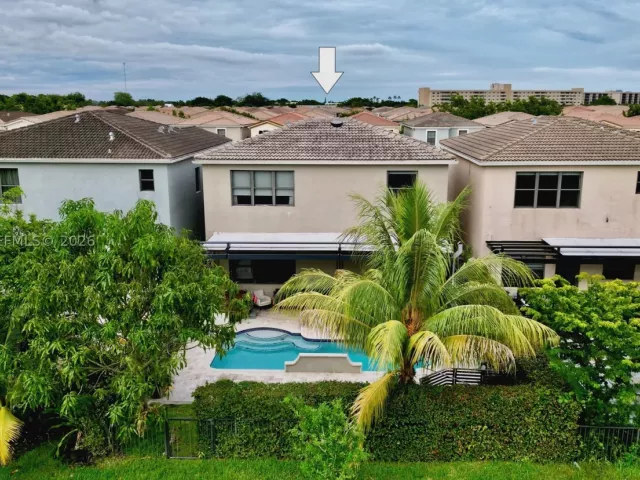 4-bedroom home for rent in Miami - 668 NE 191st St 0 - MondialRealty
