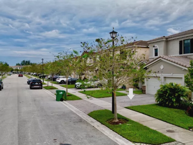 4-bedroom home for rent in Miami - 668 NE 191st St 0 - MondialRealty