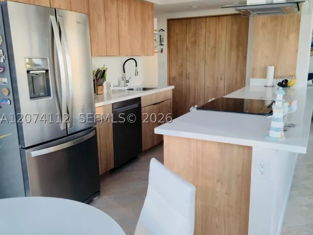 3-bedroom condo for rent in Aventura - 3530 Mystic Pointe Dr 2215 - MondialRealty