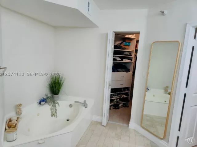 3-bedroom condo for rent in Aventura - 3530 Mystic Pointe Dr 2215 - MondialRealty