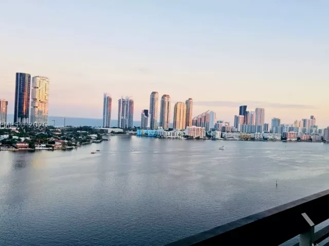3-bedroom condo for rent in Aventura - 3530 Mystic Pointe Dr 2215 - MondialRealty