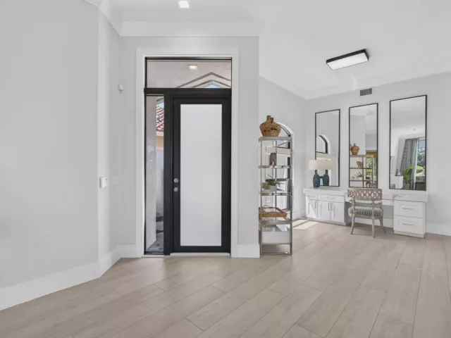 3-bedroom home for sale in West Palm Beach - 2185 Regents Boulevard - MondialRealty