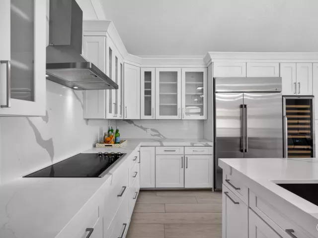 3-bedroom home for sale in West Palm Beach - 2185 Regents Boulevard - MondialRealty
