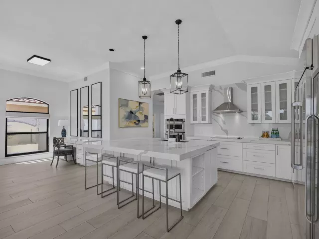 3-bedroom home for sale in West Palm Beach - 2185 Regents Boulevard - MondialRealty