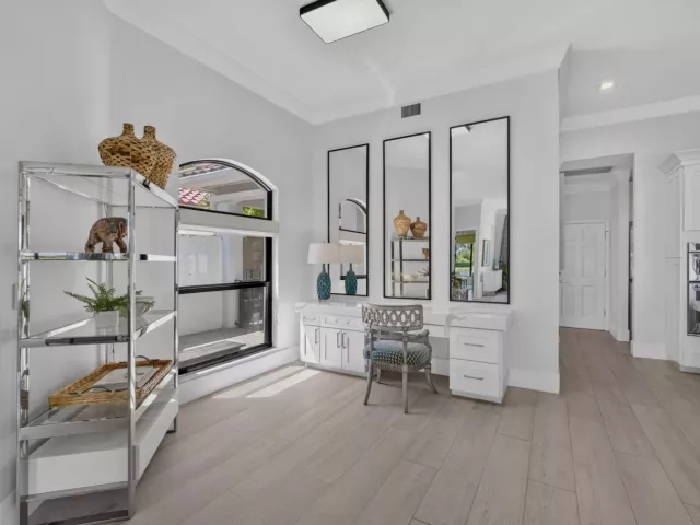 3-bedroom home for sale in West Palm Beach - 2185 Regents Boulevard - MondialRealty
