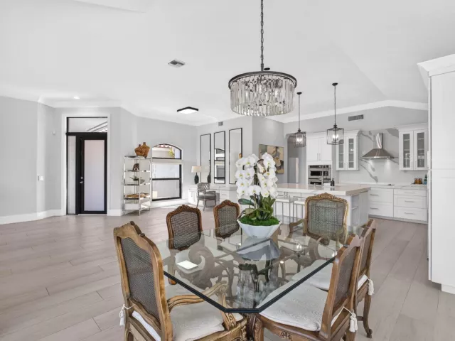 3-bedroom home for sale in West Palm Beach - 2185 Regents Boulevard - MondialRealty