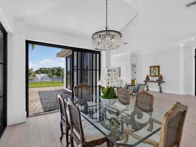 3-bedroom home for sale in West Palm Beach - 2185 Regents Boulevard - MondialRealty