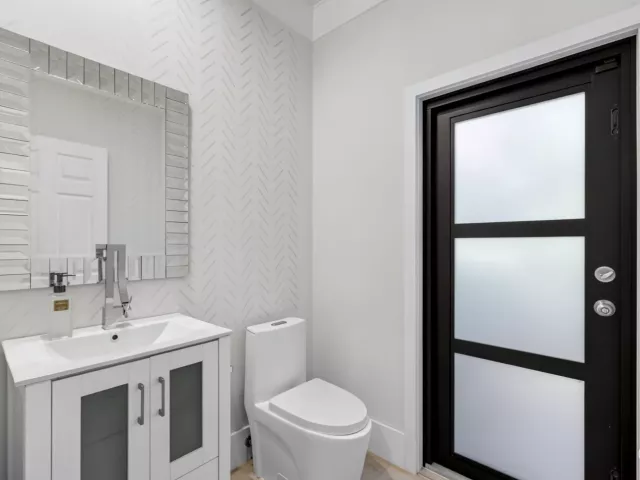 3-bedroom home for sale in West Palm Beach - 2185 Regents Boulevard - MondialRealty
